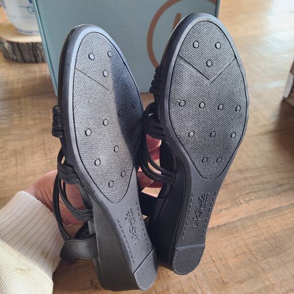 LIFESTRIDE Womens Strappy Sandal Yvette Wedge Sling Back Black SZ 6.5 NEW - Picture 3 of 6